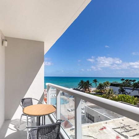 Sunny Isles Beach Resort Studio With Ocean Views Bagian luar foto