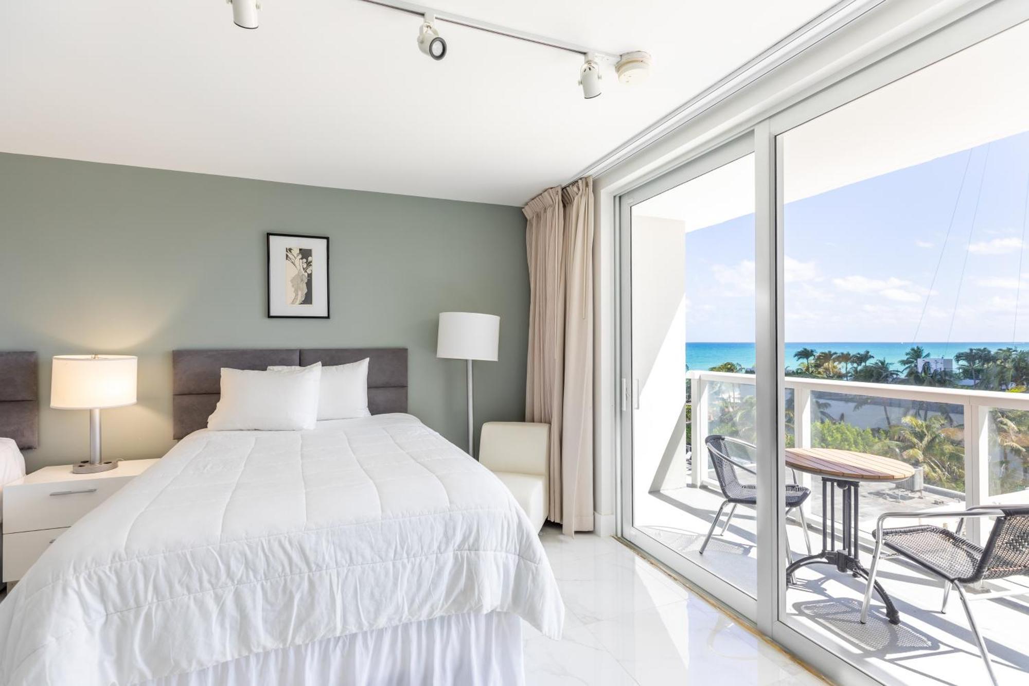 Sunny Isles Beach Resort Studio With Ocean Views Bagian luar foto