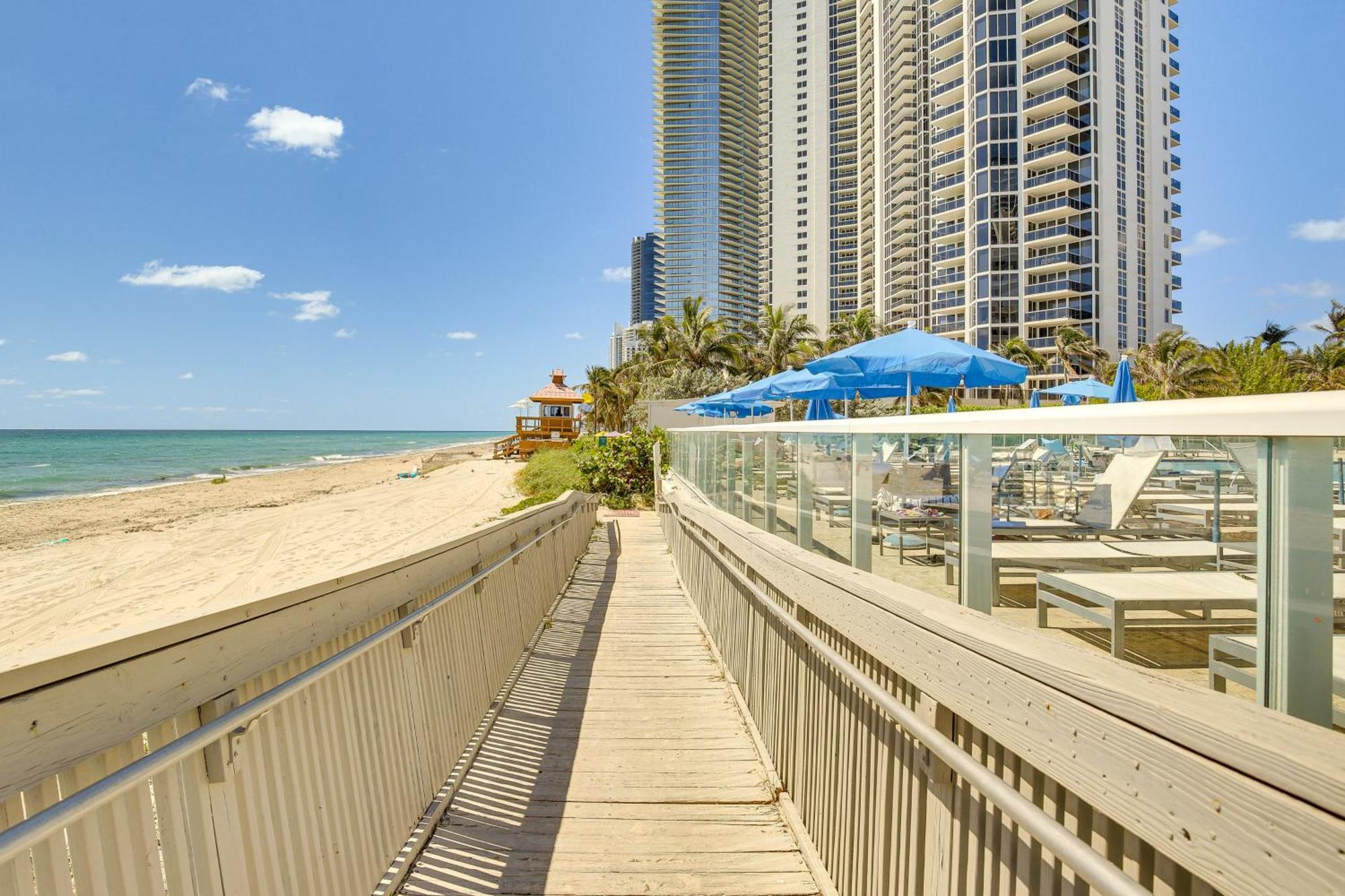 Sunny Isles Beach Resort Studio With Ocean Views Bagian luar foto